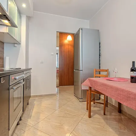 Rogalinska - Parking, Balcony&workspace - By Rentujemy Apartamento *