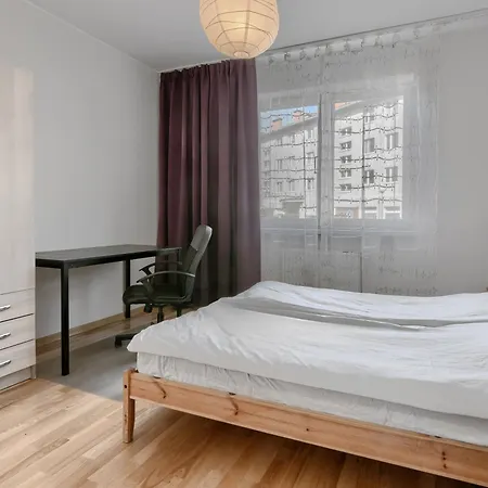 Apartamento Rogalinska - Parking, Balcony&workspace - By Rentujemy Gdańsk